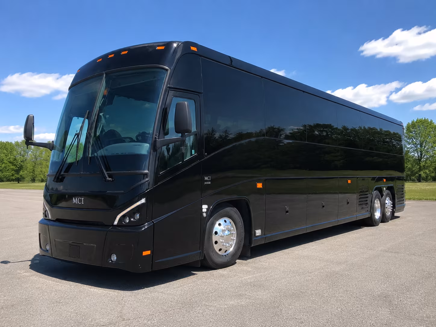 charter buses to nissan stadium for titans games from hendersonville